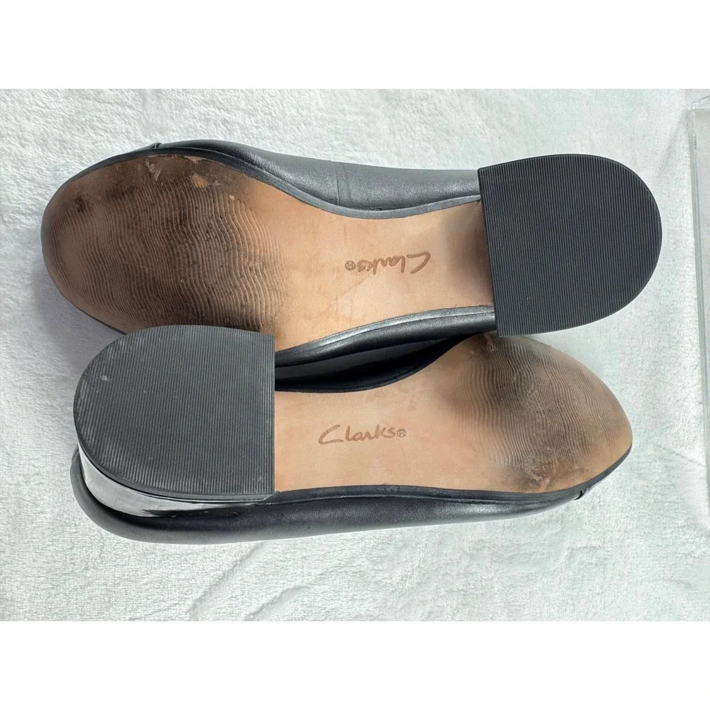 Clarks Marilyn Sara Pump Women's 6 M Black Leather Patent Cap Toe Slip-On Party - Picture 8 of 8